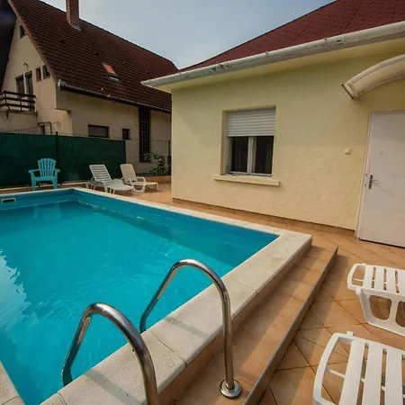 Feriehus Privathaus Mit Pool Und Garten In By Interhome Siófok